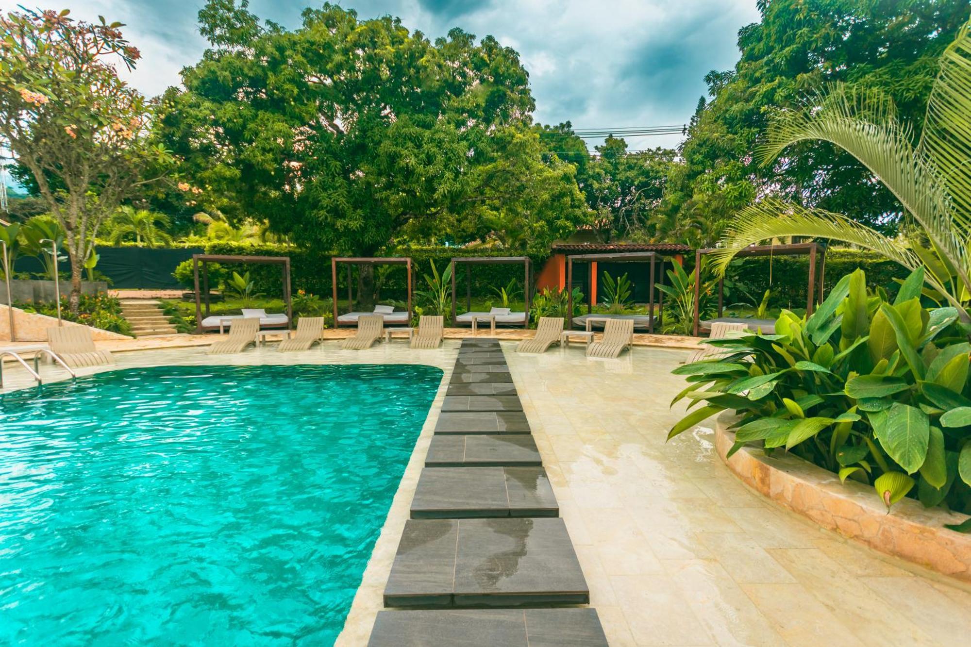 Del Tropico Hotel Sopetran Exterior photo