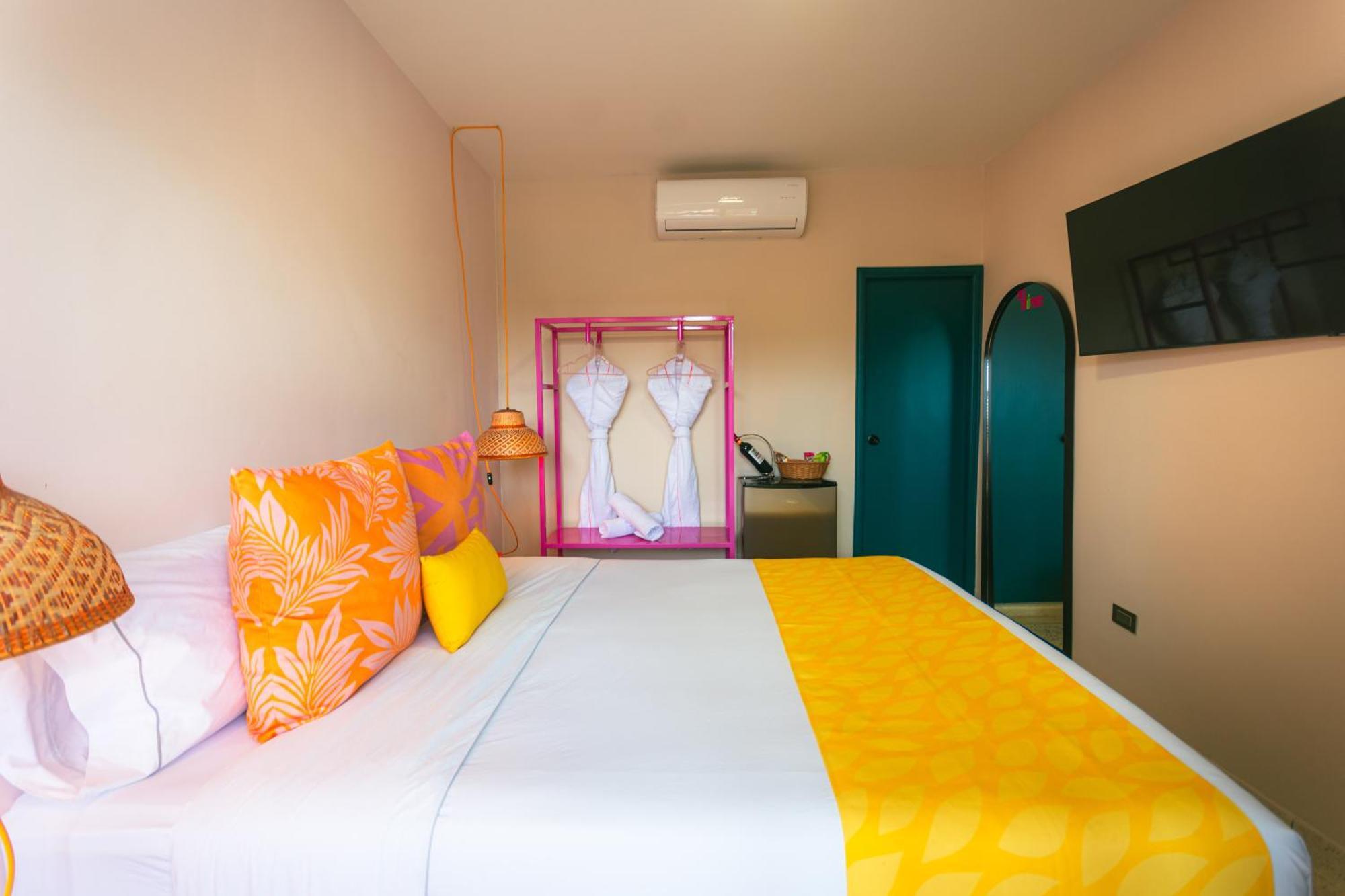 Del Tropico Hotel Sopetran Room photo